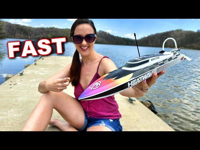 BEST BRUSHLESS FAST Self Righting RC Boat for Summer 2024! - Pro Boat Recoil 2 18"