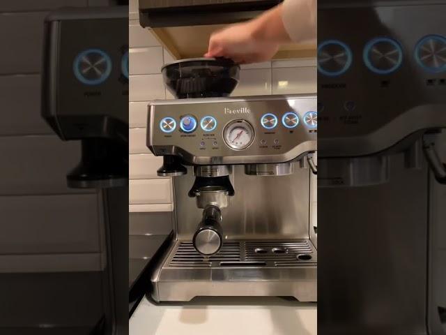 How to use the BREVILLE Espresso Machine #espressomachine #brevillebaristaexpress #brevillebarista