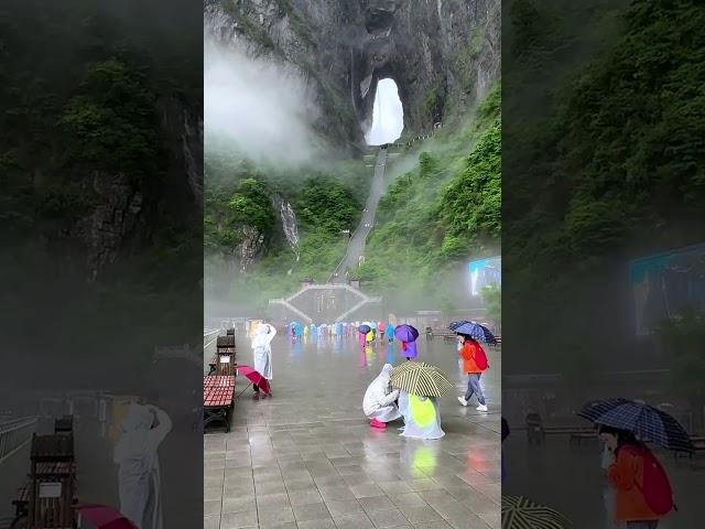 The Heaven Gate  | 天门山