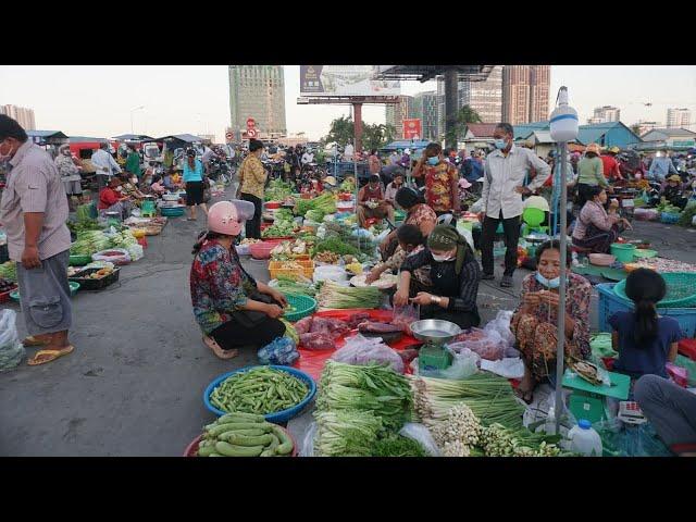 Early Morning Vegetables Market at Chhbar Ampov - Morning Vegetables Market Scene @Chhbar Ampov