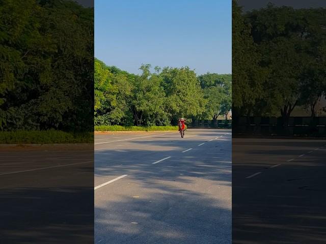 #S1000RR doing wheelies#TRP #bikestunts #bikelovers #sundayride #stuntvideo #trending #shortsviral