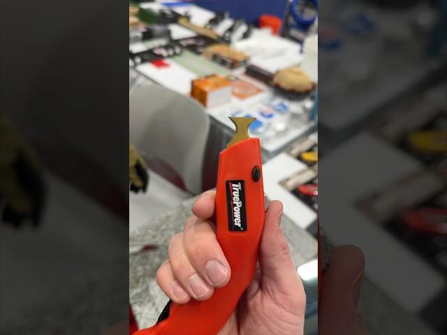Four Sided Utility Blade! #cooltools #toolsofthetrade #construction #tradeshow #innovation