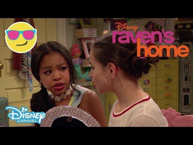 Raven's Home | SNEAK PEEK: Nia's Makeup Routine  | Official Disney Channel UK