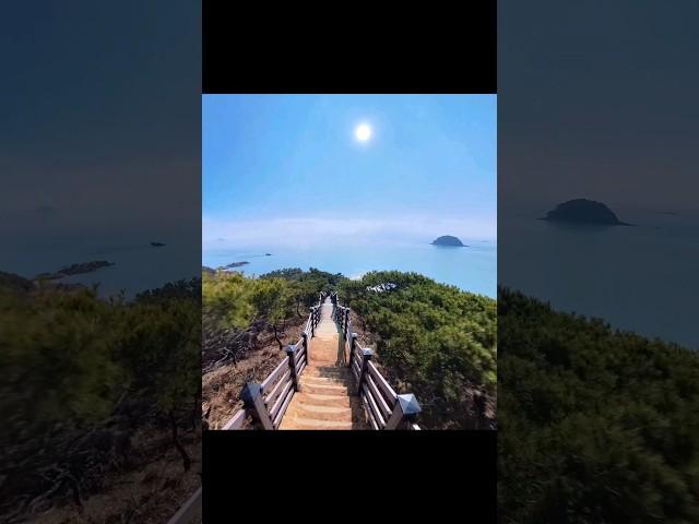 대통령이 걷던  아름다운 트레킹 코스가 있는 이 섬은?  Beautiful island trekking 30 minutes from Incheon Airport