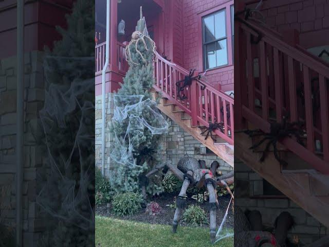 House Has Epic Harry Potter-Themed Halloween Decor