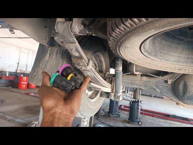 a tutorial on car maintenance and repair دورة تدريبية حول صيانة وإصلاح السيارات/أسباب إصدار صوت غريب