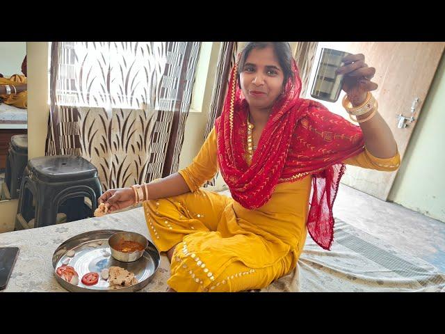 Peru kha rahi hai khana  #video #vlogs #pikkawithperu