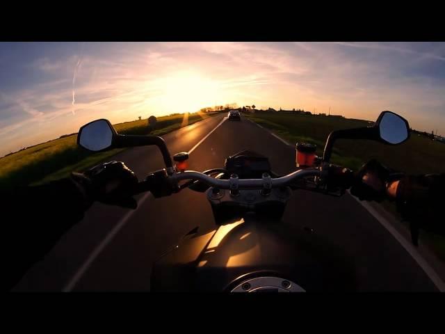 Cleaving Through A Blazing Sky [KTM 990 Superduke]