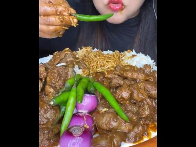 ASMR SPICY CHICKEN LIVER CURRY EATING WITH RICE,GIZZARD CURRY, WHITE RICE, SALAD *EATING SHOW*