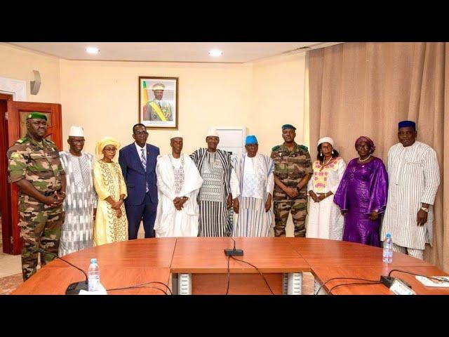 Chaleureuse félicitation du PM Choguel, à la délégation spéciale de la mairie de BAMAKO, 31 10 2024