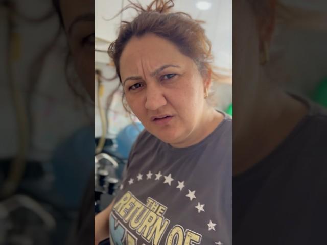 Bakın İnsanlar Bizi Nerden İzliyormuş #eğlence #komedi #anne #kiz #mutfakta