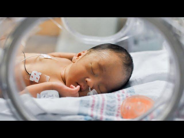 What to Expect When Your Baby Goes to the NICU: Causes, Discharge and More