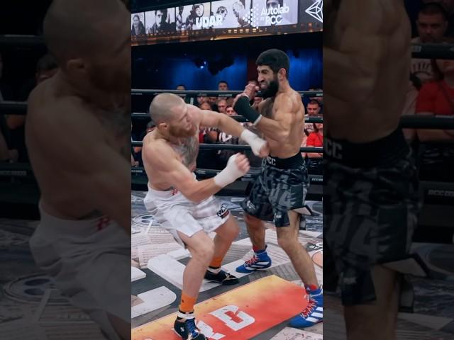 Бешеный бык НЕ УСТОЯЛ на старте боя | RCC Hard 12
