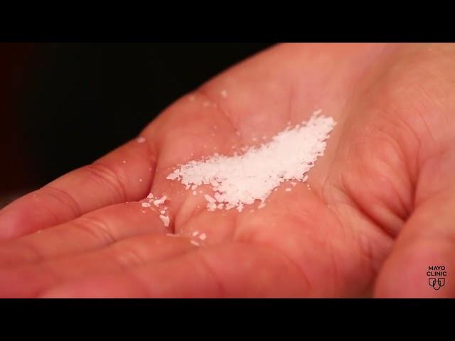 Mayo Clinic Minute: Can extra salt hurt your kidneys?