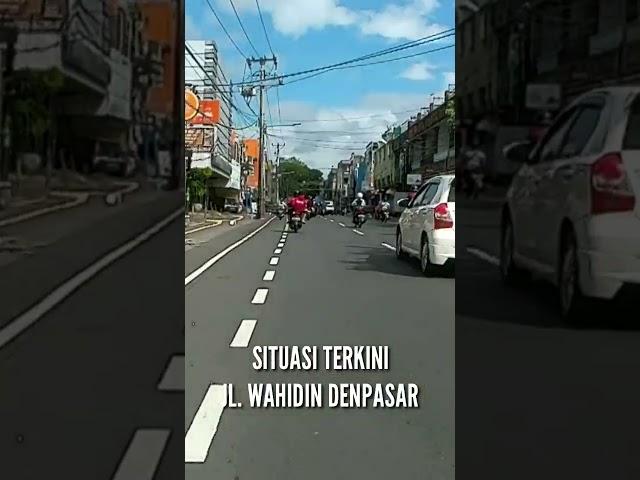 The situation of Wahidin Street in Denpasar, is running normally as usual