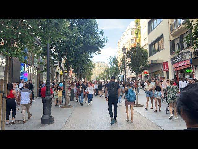 SATURDAY WALKING IN MADRID CITY 