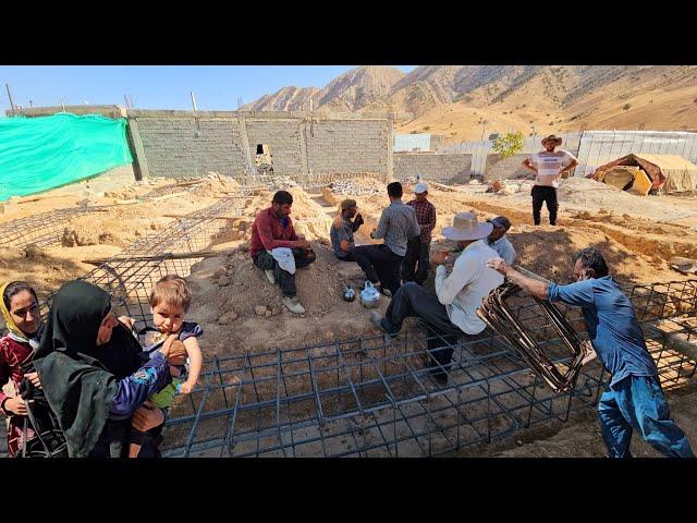 ‍️Rural construction.Construction workers began their work on the land of the Peren family