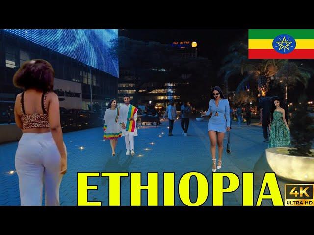 በምሽት ጨረቃ የመሰለው የቸርችል ጎዳና Addis Ababa Walking Tour