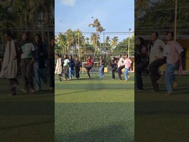 teacherum njankalum trend try akitha #music #Turf #minidance