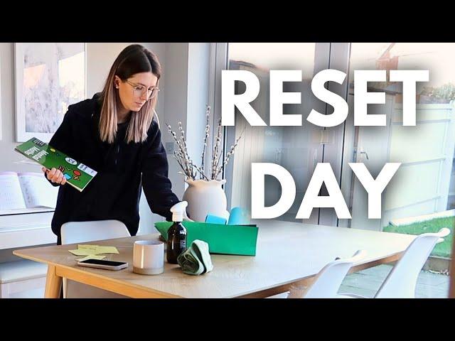 Reset My Minimalist Home (Declutter in 1 Hour)