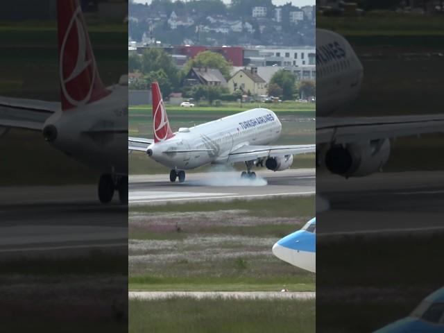 Turkish Airlines Airbus A321 Landing at Stuttgart Airport