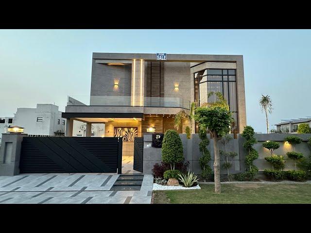 American Design Kitchen Inside the Modern Mansion in Lahore @PropertyMatters