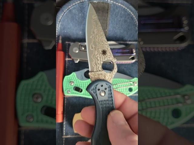 Spyderco Delica in Demascus. Knifejoy Exclusive. Such a beautiful knife! #edc #spyderco #knifejoy