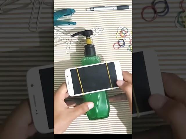 عمل استاند (حامل) للهاتف بأبسط الأشياء
