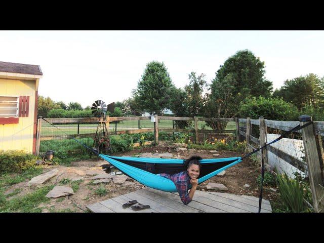 Khmer USA Family Spending Evening Relaxing In Backyard Garden | My Amazing Garden