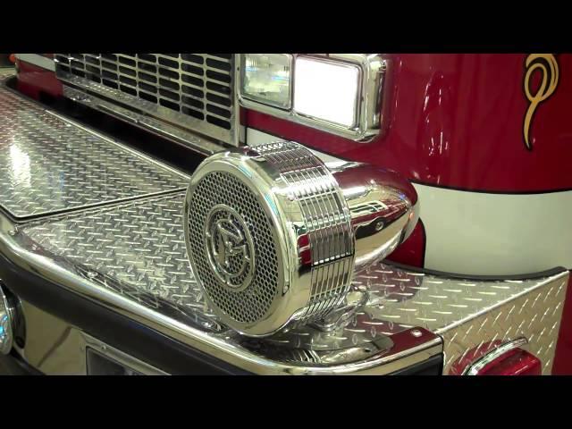 Fire Truck Federal Q Siren (starring Federal Q)