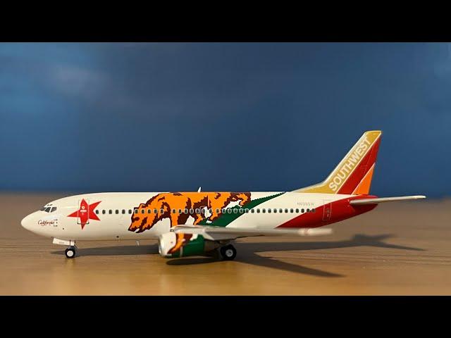 Panda Models Southwest Airlines 737-300 "California One" 1/400 Scale Review