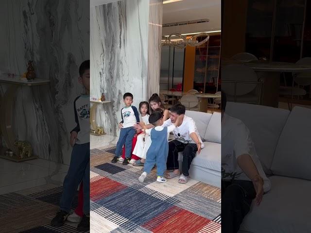 Pretending to divorce to see how four children react, the surprising outcome