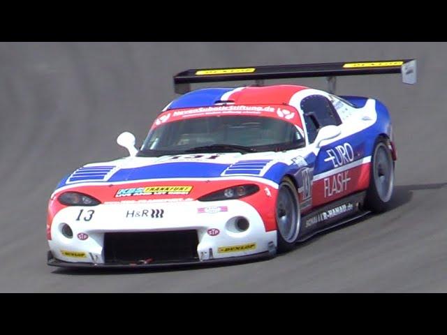 Dodge Viper GTS-R in Action at Nürburgring! - N/A 8.0 Litre V10 Engine Sound!