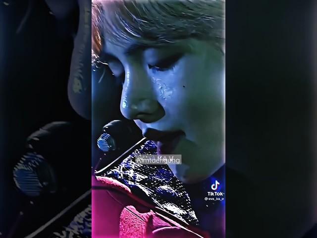 Taehyung hottest performance ever ..#viral#subscribe