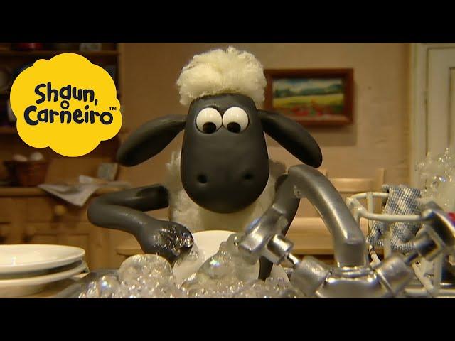 Shaun, o Carneiro [Shaun the Sheep] lave os pratos  Hora Especial| Cartoons Para Crianças