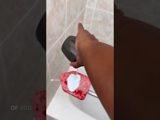 How I Deep Clean My Bathtub and Shower Walls  #SpringCleaning
