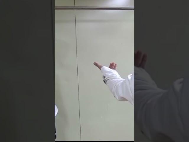 jungkook punch is fake but taehyung acting  #bts #kimtaehyung  #jk #btsarmy  #short