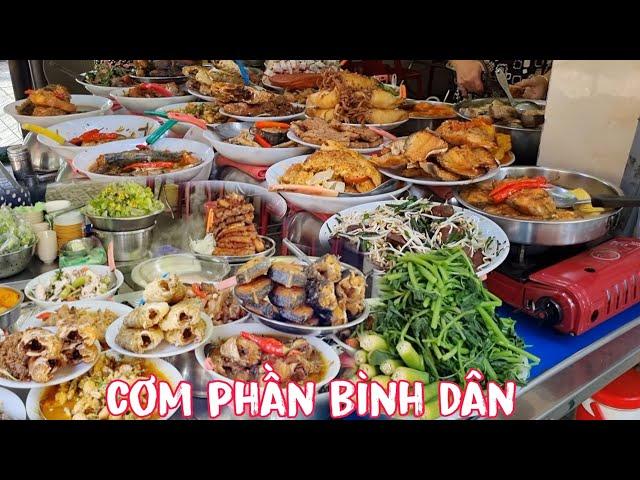 Bất ngờ trước quán cơm phần bình dân bán toàn khách nhà giàu