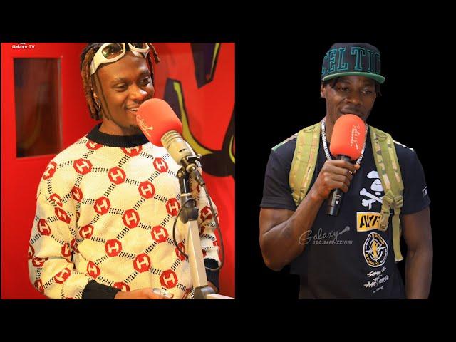 Fik Fameica and Alien Skin do a rap battle live in studio.