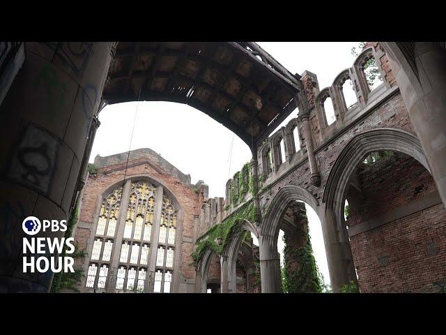 Urban explorers find beauty in the decay of Gary, Indiana's abandoned buildings