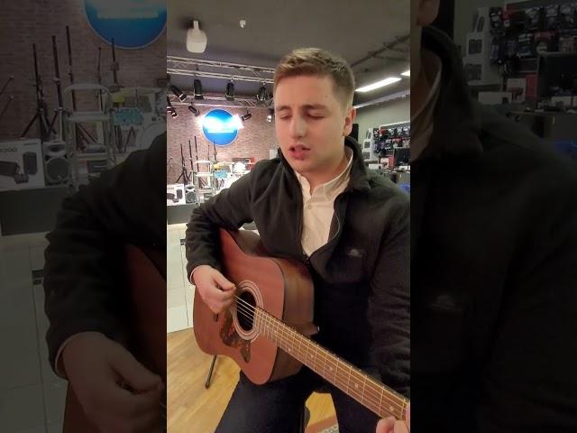 Ignacio Sepúlveda Cantante del Gran Concepción Chile, grab. (richard rivera fuentes)