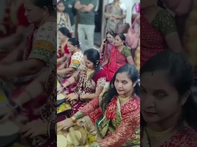 aayo avasar...rudo avasar #familywedding #gujjuwedding #vanarasam