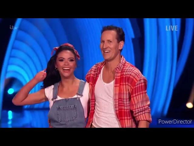 Brendan Cole and Vanessa Bauer skating in Dancing on Ice (13/2/22)