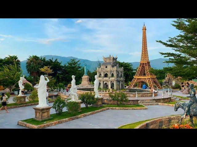 This is VIETNAM_ 4K Walking Tour in Da Nang Wonder Park