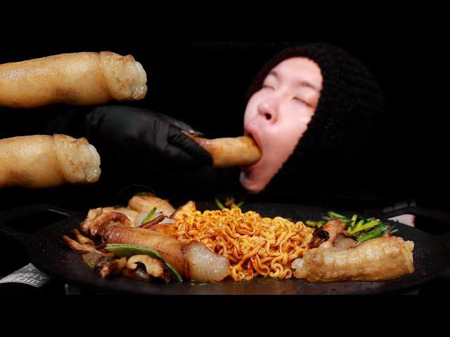 Tripe mukbang of desire