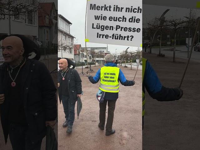 Friedensdemo mit Trommeln Wiesloch 07.12.2024