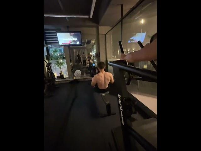 카디오 라운지 운동부스