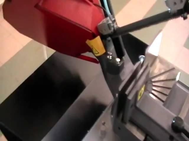 BOMAR Ergonomic 275.230 DG - pásová pila na kov