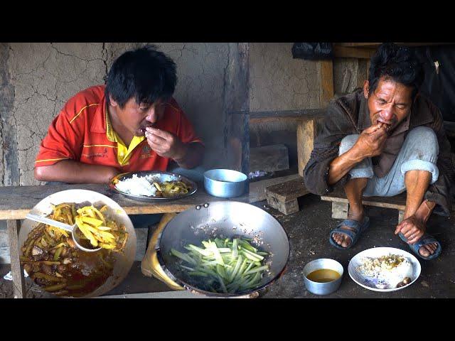 pork & chayote mix curry in the buffalo shelter