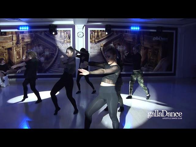 Татьяна Киселева и коллектив членов клубов GallaDance ЦМТ